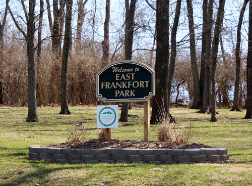 Park Signs East Frankfort